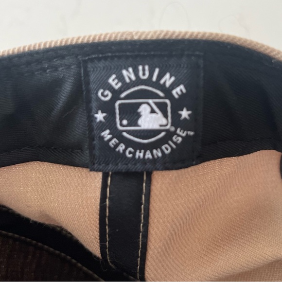 Yankees Cap Like New - Picture 6 of 8